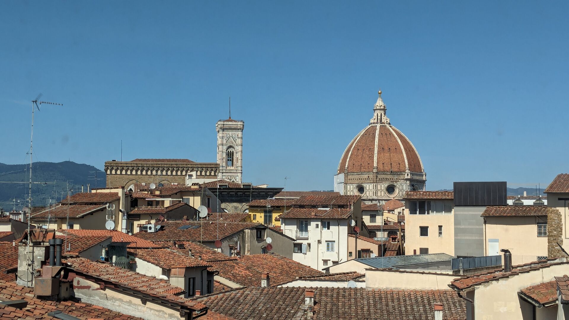 Duomo from inside the Uffizi.