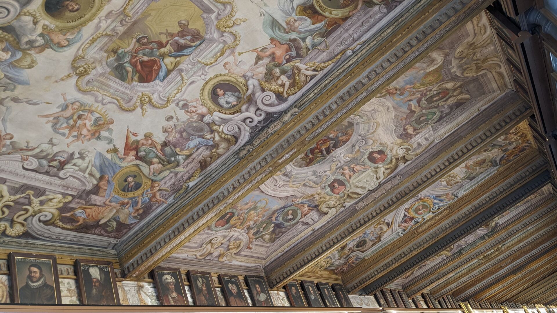 Ceiling of the Uffizi Gallery.